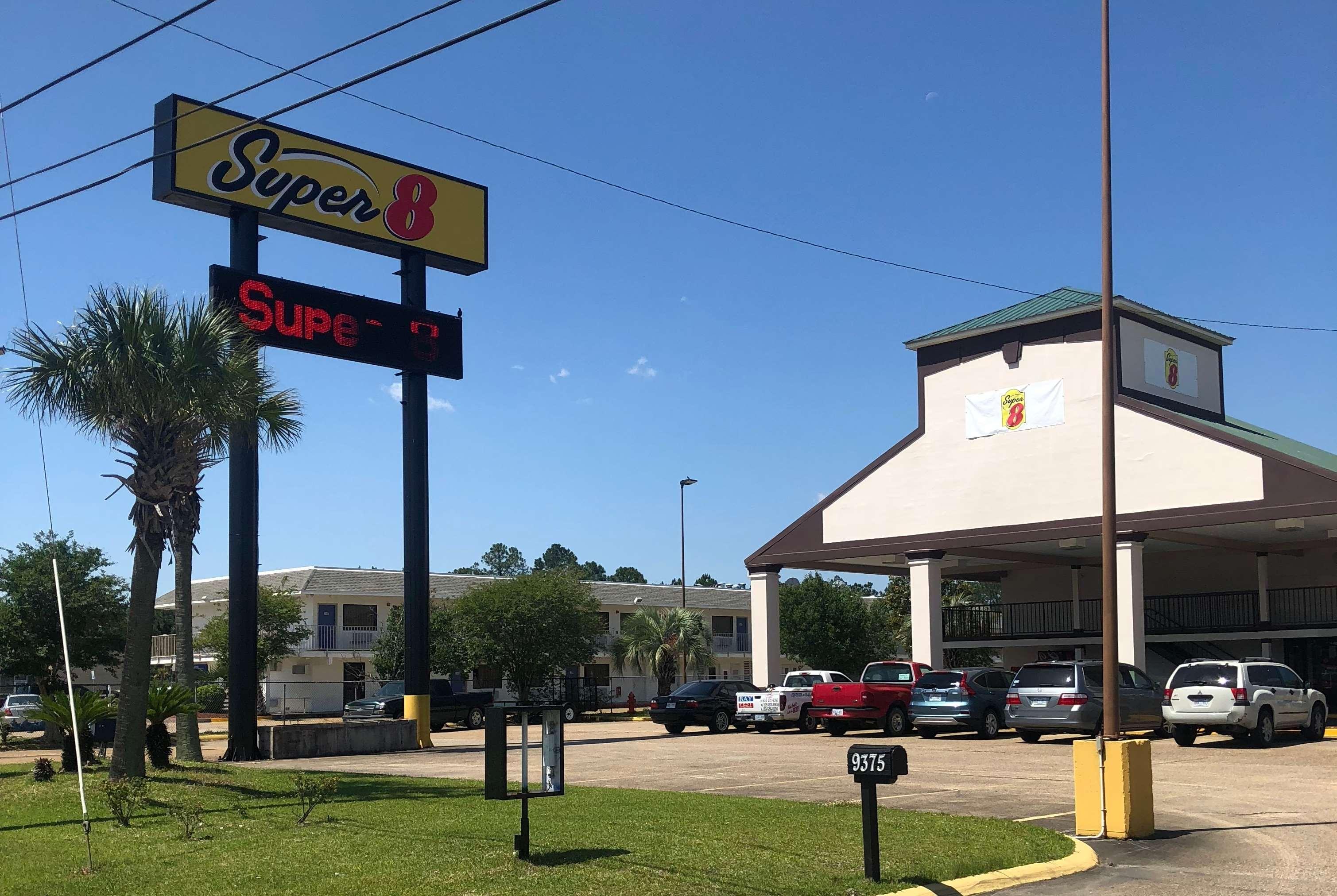 Motel Super 8 By Wyndham Gulfport Biloxi Airport Exterior foto
